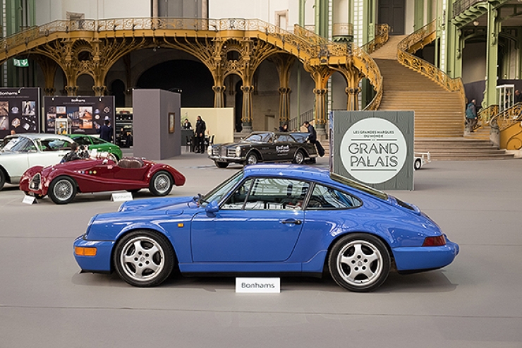 Racy Porsche 911 (964) Carrera RS N-GT. Sold for €151.8k – would have been a bigger sum if a more user-friendly 'Sport'