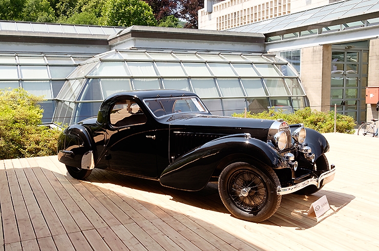 Smart 1935 Bugatti Type 57 Atalante Prototype on the money for €3,024,000 with premium